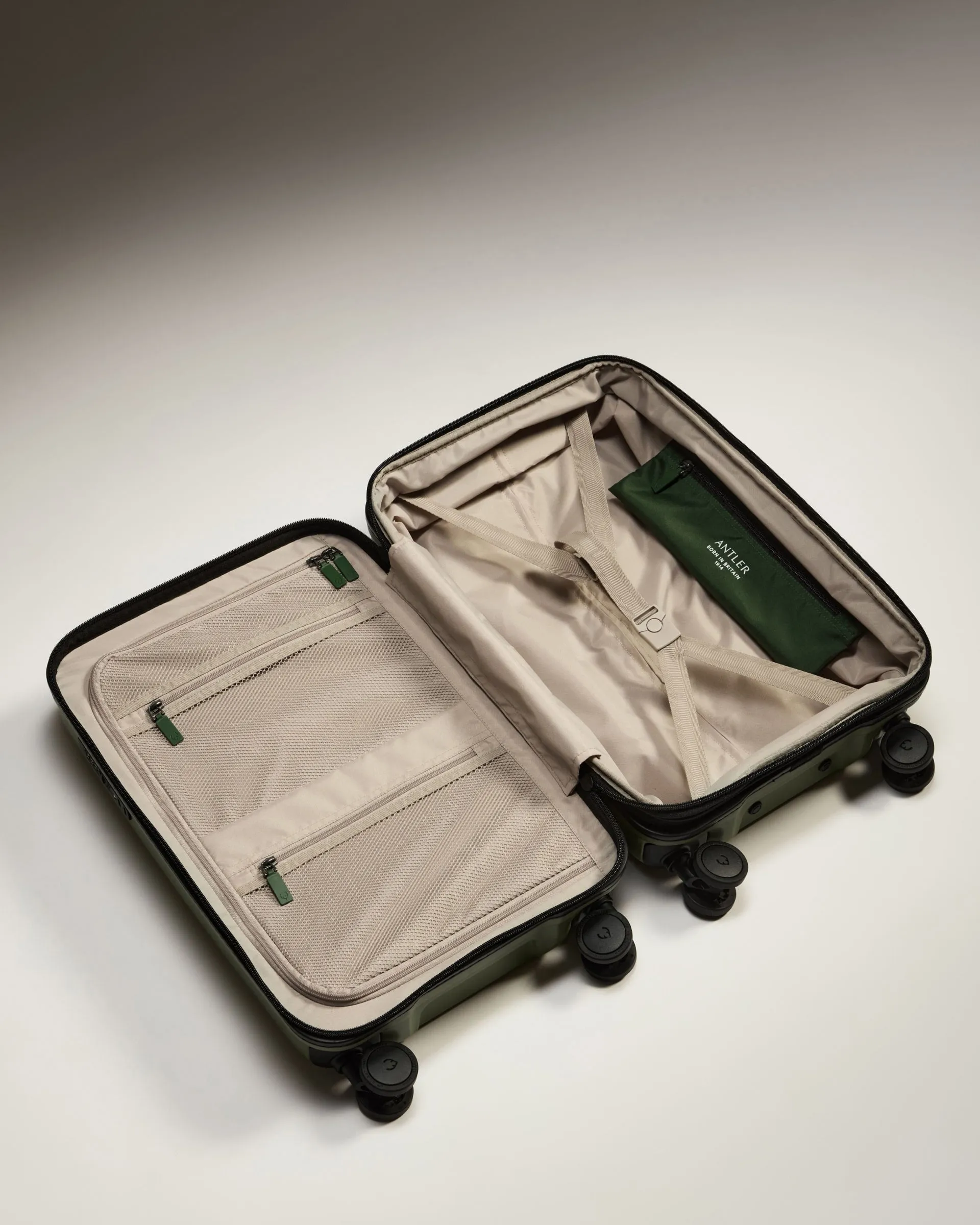 Expandable Cabin Suitcase in Fern Green - Icon Stripe