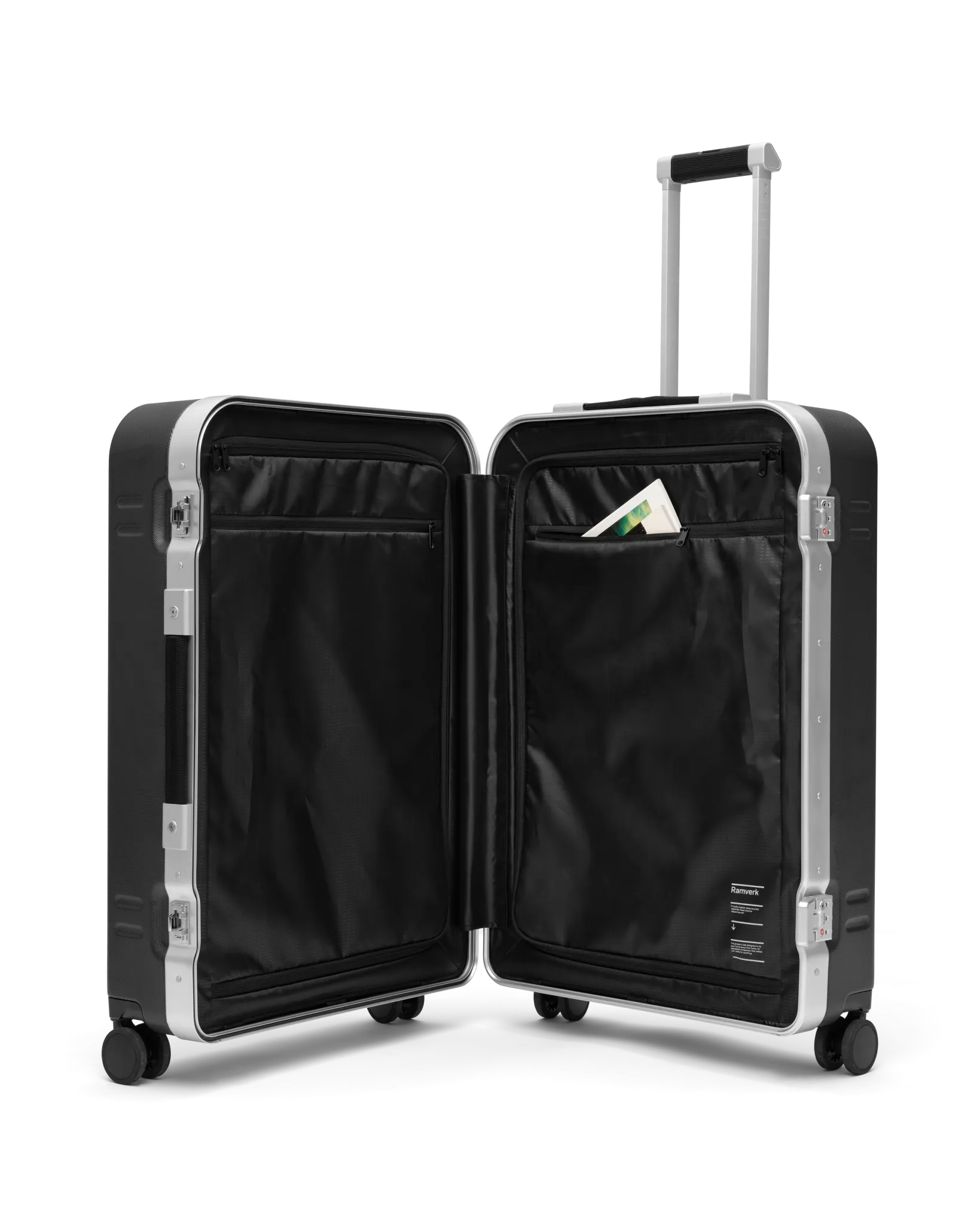 Ramverk Pro Check-in Luggage Large Silver