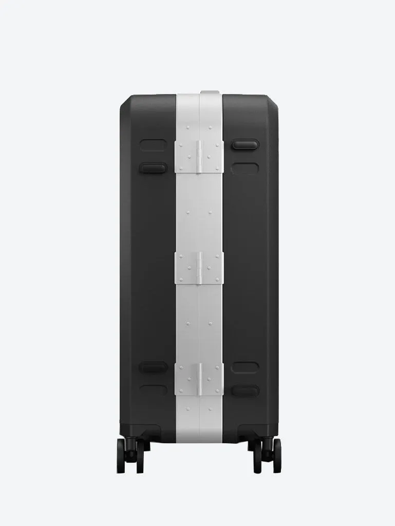 RAMVERK PRO CHECK-IN LUGGAGE MEDIUM SILVER